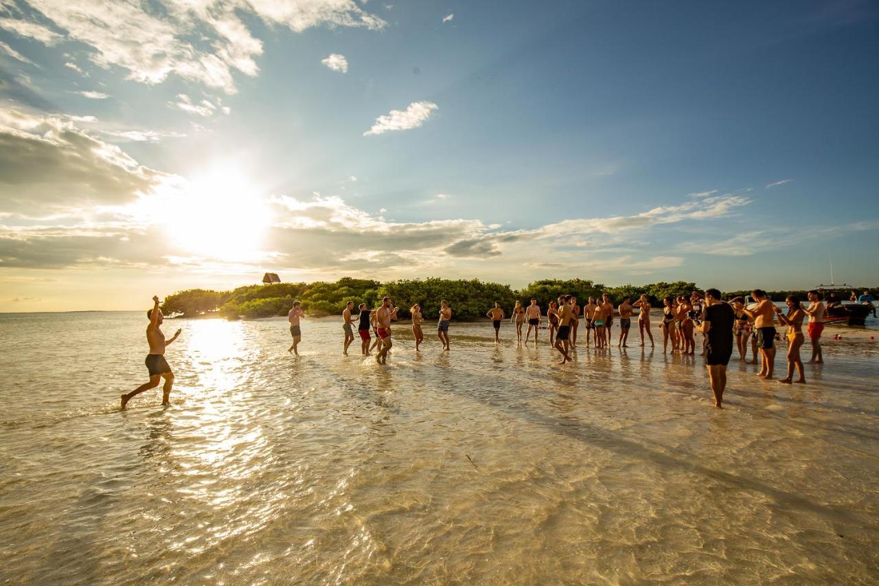 Che Holbox Hostel & Bar Adults Only Экстерьер фото